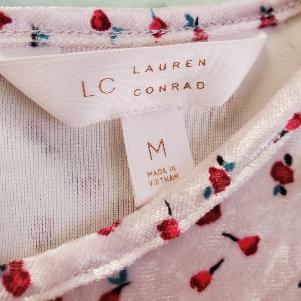 Lauren Conrad baby pink crushed velvet rose print shirt, great condition, size M